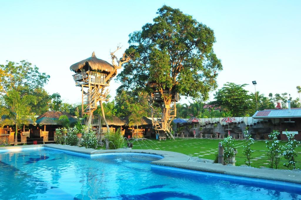 Grand Octagon Resort Laoag Ngoại thất bức ảnh